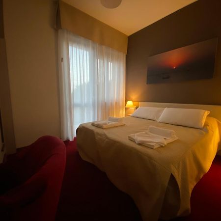 Hotel Lido فيفيروني المظهر الخارجي الصورة