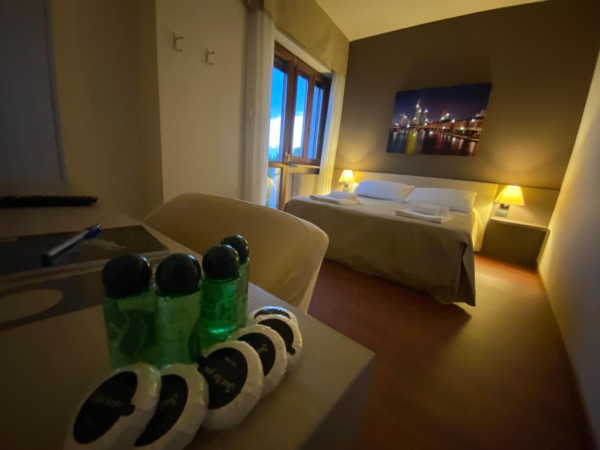 Hotel Lido فيفيروني المظهر الخارجي الصورة